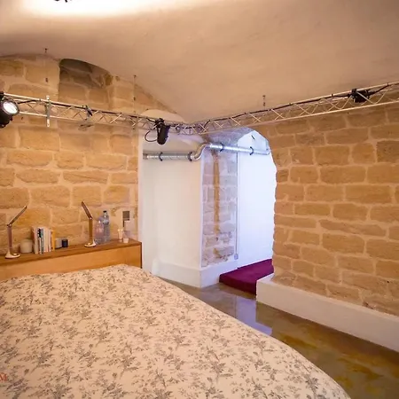 Souplex Apt In Batignolles, By Guestready * Париж